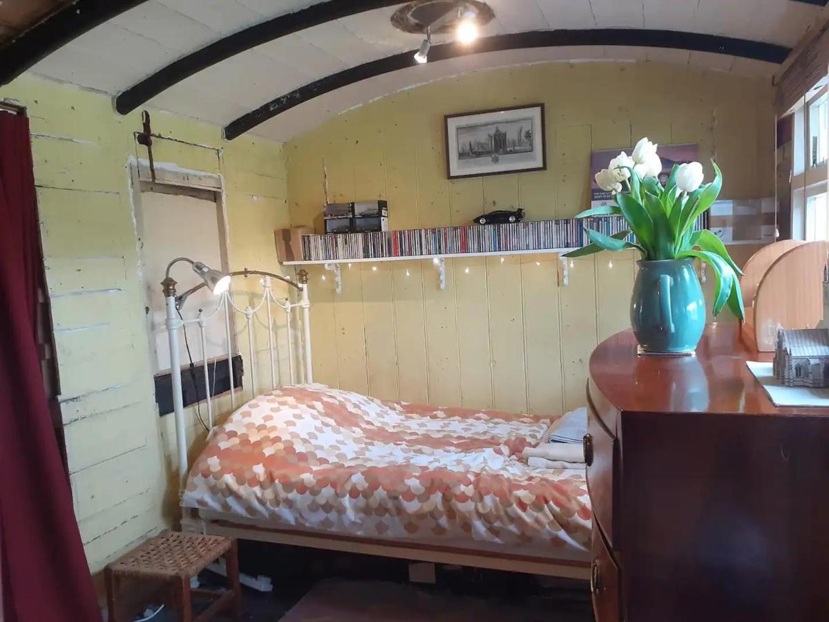 Sundial Cottage Норвич Экстерьер фото